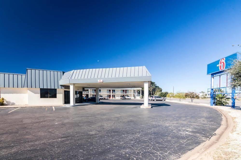 Red Roof Inn & Suites San Angelo Exterior foto