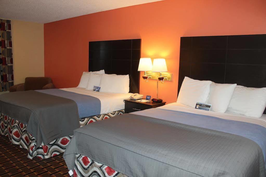 Red Roof Inn & Suites San Angelo Exterior foto
